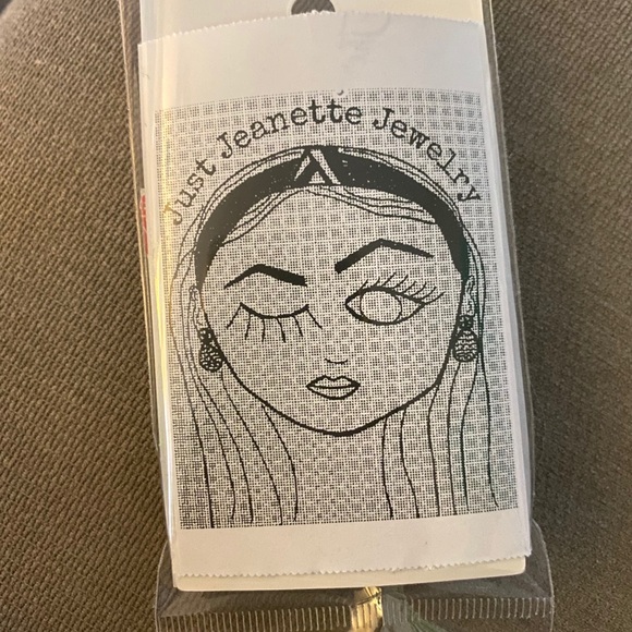 Beautiful origami crane earrings handmade by me ❤️ - Picture 7 of 7